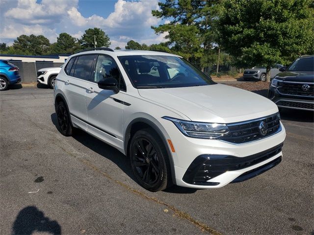 2024 Volkswagen Tiguan SE R-Line Black