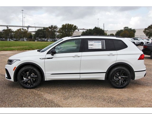 2024 Volkswagen Tiguan SE R-Line Black