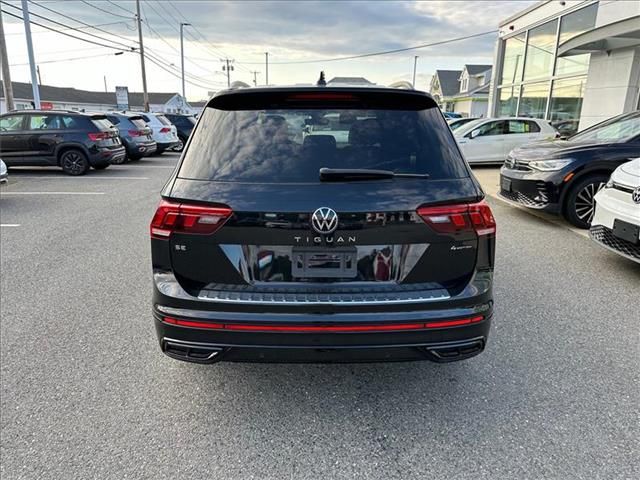 2024 Volkswagen Tiguan SE R-Line Black