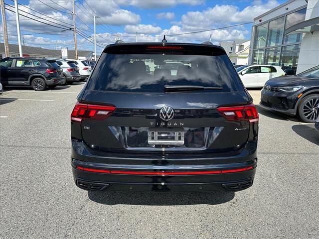 2024 Volkswagen Tiguan SE R-Line Black