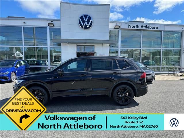 2024 Volkswagen Tiguan SE R-Line Black