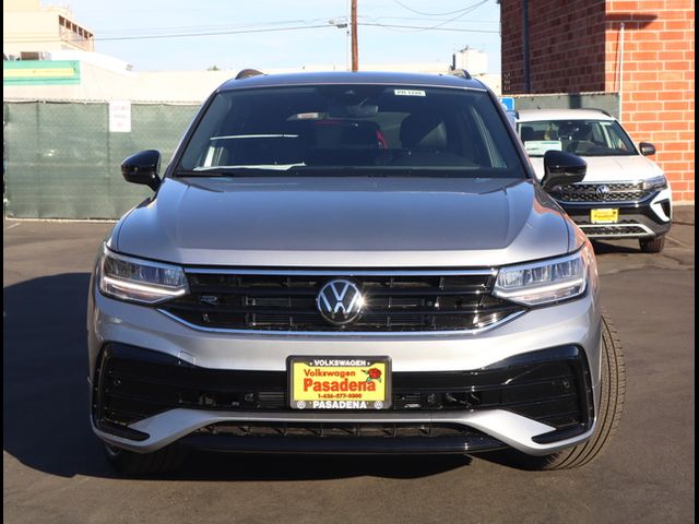 2024 Volkswagen Tiguan/Taos SE R-Line Black