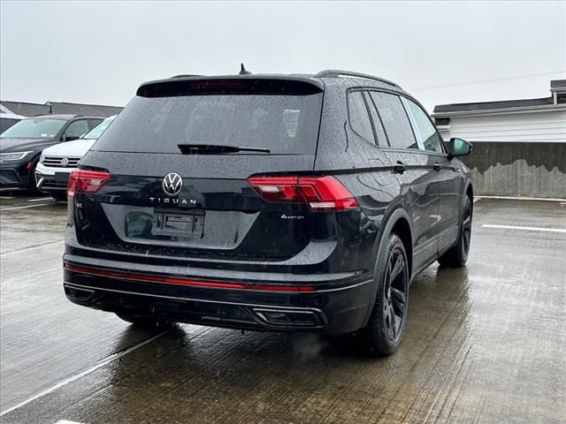 2024 Volkswagen Tiguan SE R-Line Black