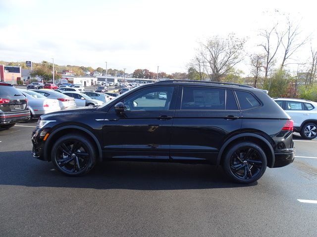 2024 Volkswagen Tiguan/Taos SE R-Line Black