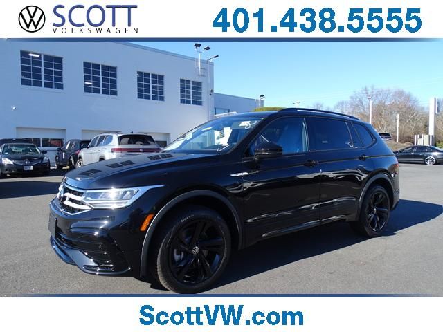 2024 Volkswagen Tiguan SE R-Line Black