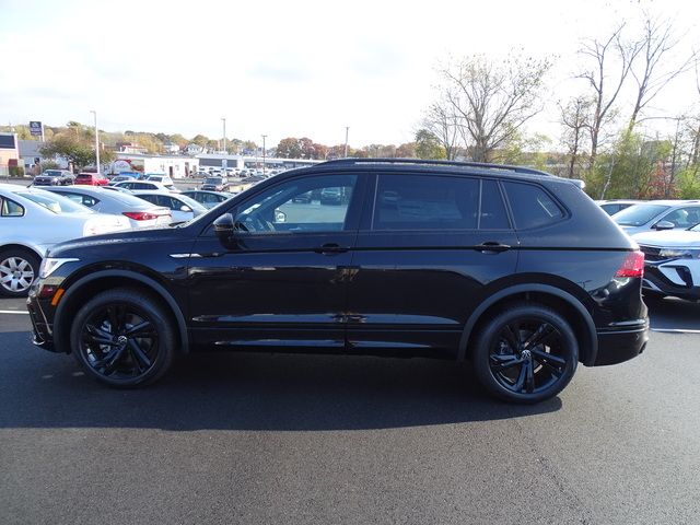 2024 Volkswagen Tiguan/Taos SE R-Line Black