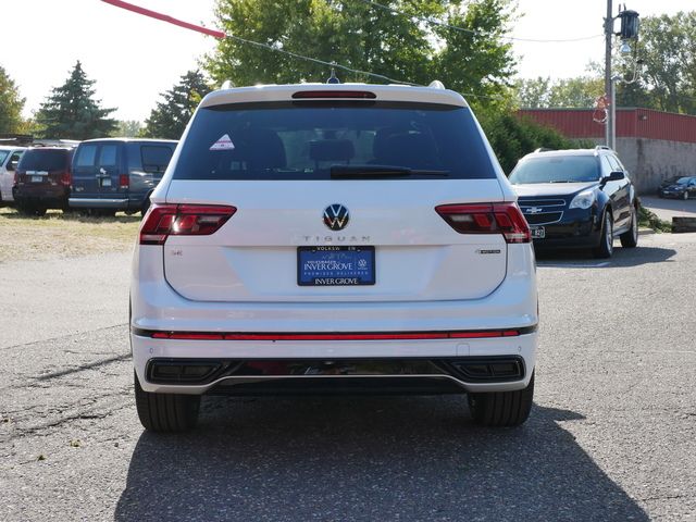 2024 Volkswagen Tiguan SE R-Line Black