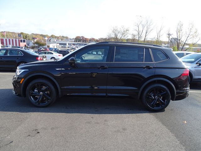 2024 Volkswagen Tiguan/Taos SE R-Line Black