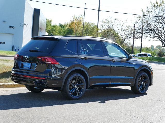 2024 Volkswagen Tiguan SE R-Line Black