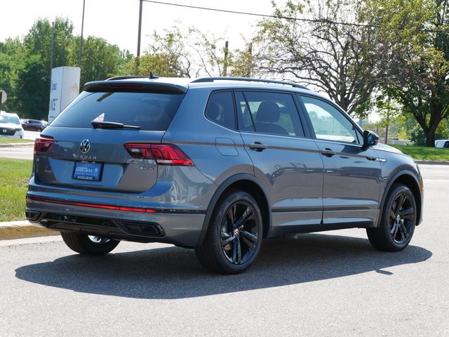 2024 Volkswagen Tiguan SE R-Line Black