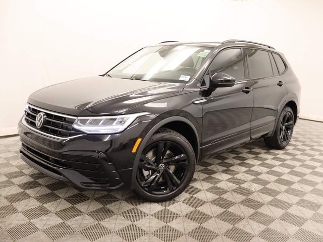 2024 Volkswagen Tiguan SE R-Line Black