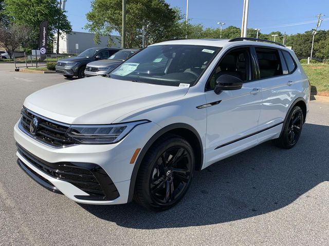 2024 Volkswagen Tiguan SE R-Line Black