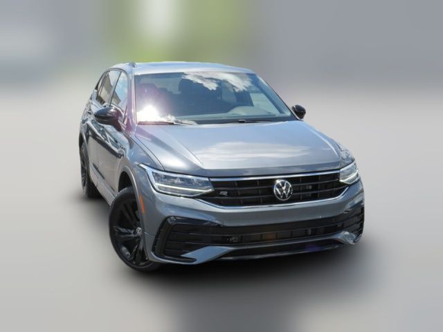 2024 Volkswagen Tiguan SE R-Line Black