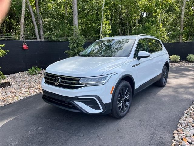 2024 Volkswagen Tiguan SE