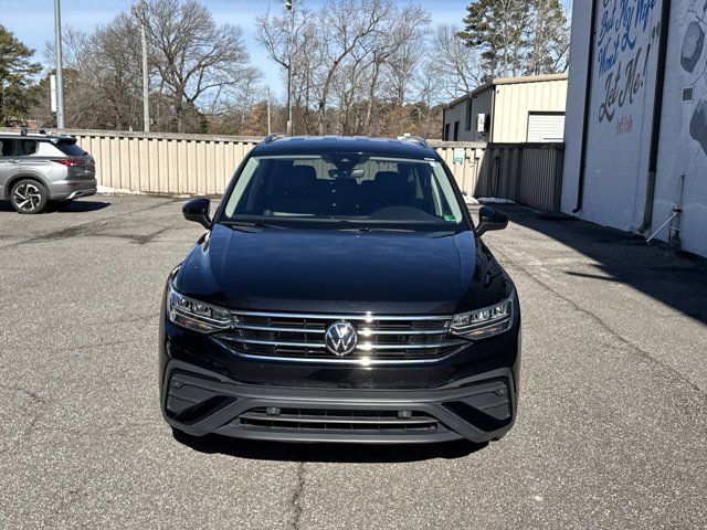 2024 Volkswagen Tiguan SE