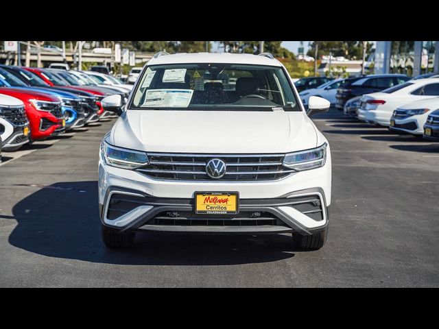 2024 Volkswagen Tiguan SE