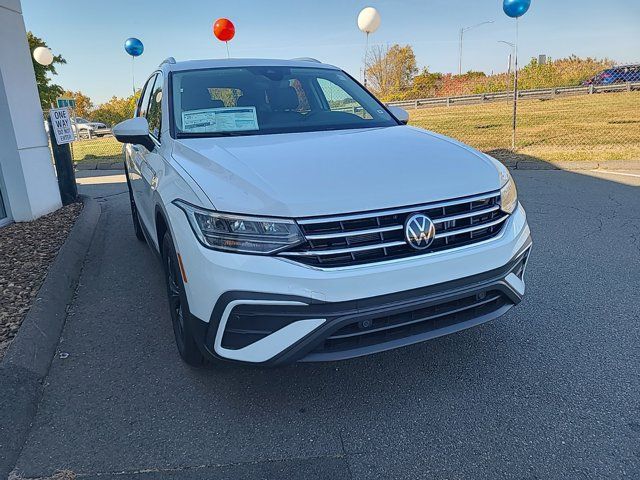 2024 Volkswagen Tiguan SE