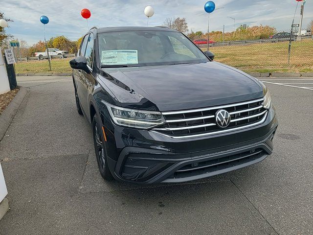 2024 Volkswagen Tiguan SE