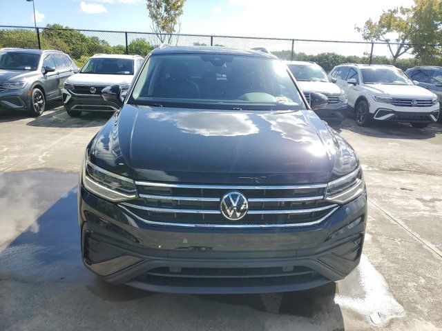 2024 Volkswagen Tiguan SE