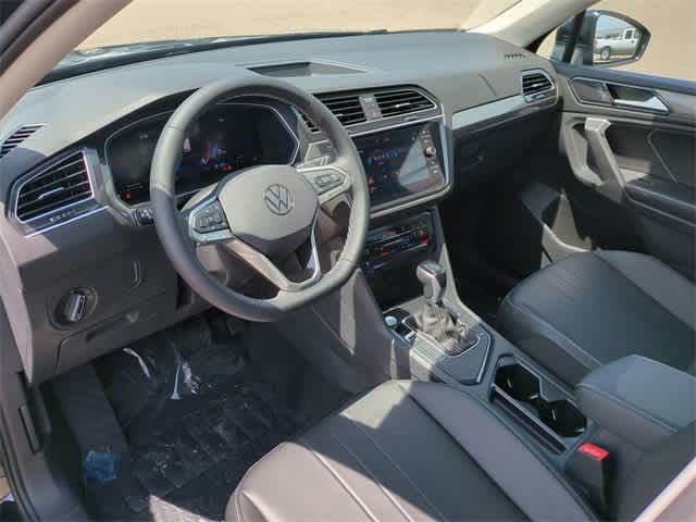 2024 Volkswagen Tiguan SE