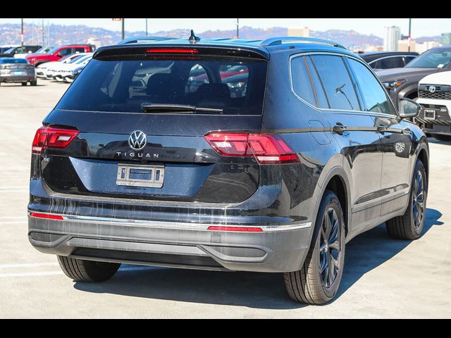 2024 Volkswagen Tiguan SE