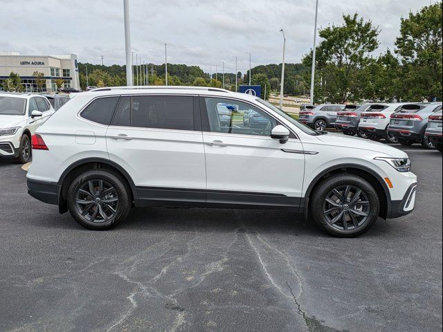 2024 Volkswagen Tiguan SE