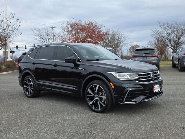 2024 Volkswagen Tiguan SEL R-Line