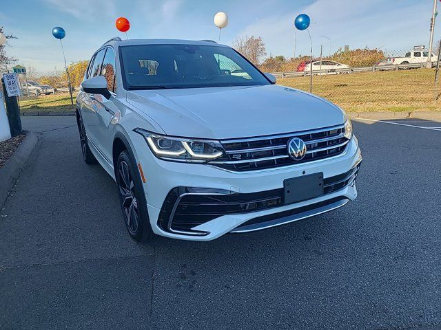 2024 Volkswagen Tiguan SEL R-Line