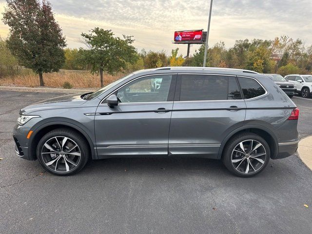 2024 Volkswagen Tiguan SEL R-Line