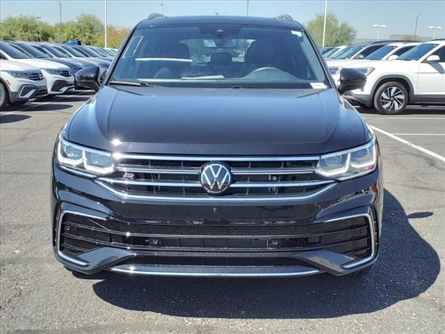 2024 Volkswagen Tiguan SEL R-Line