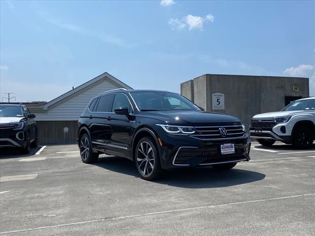 2024 Volkswagen Tiguan SEL R-Line