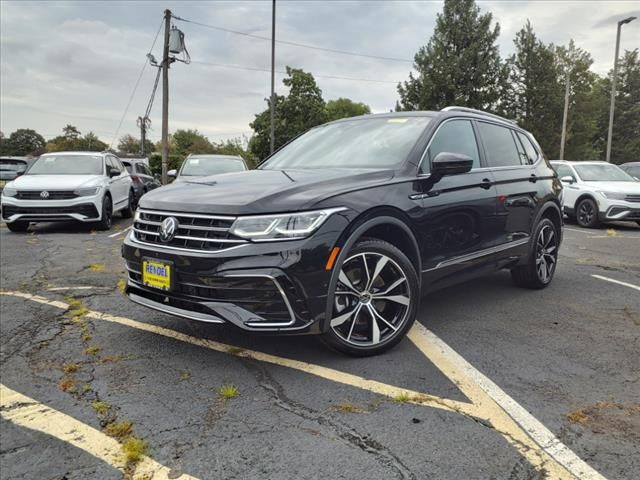 2024 Volkswagen Tiguan SEL R-Line