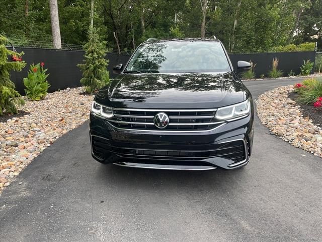 2024 Volkswagen Tiguan SEL R-Line