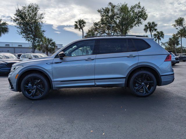 2024 Volkswagen Tiguan/Taos SE R-Line Black