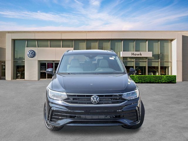 2024 Volkswagen Tiguan SE R-Line Black