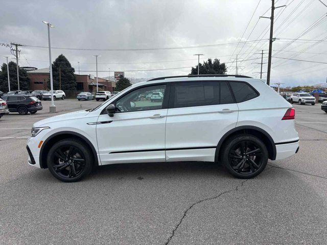 2024 Volkswagen Tiguan/Taos SE R-Line Black