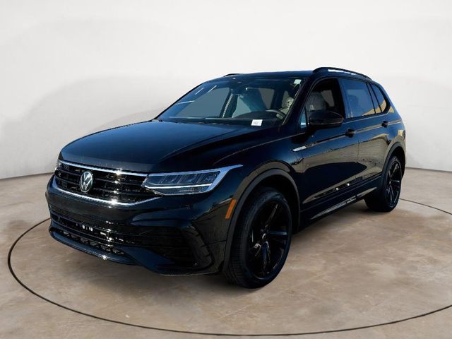 2024 Volkswagen Tiguan/Taos SE R-Line Black