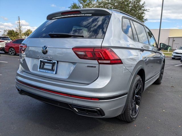 2024 Volkswagen Tiguan/Taos SE R-Line Black