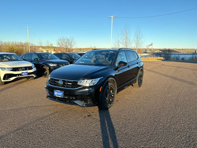 2024 Volkswagen Tiguan/Taos SE R-Line Black