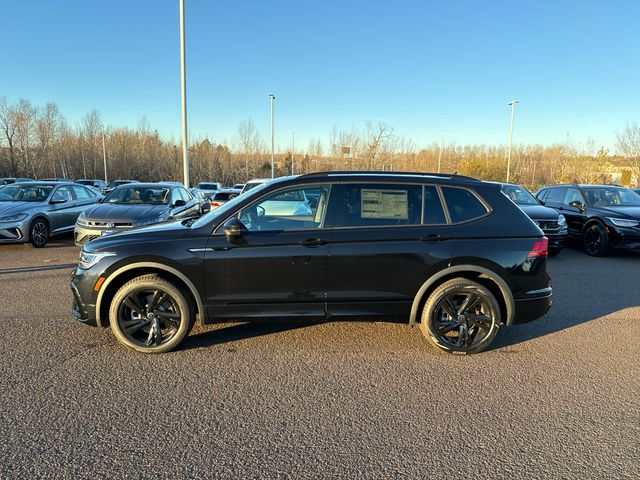 2024 Volkswagen Tiguan/Taos SE R-Line Black