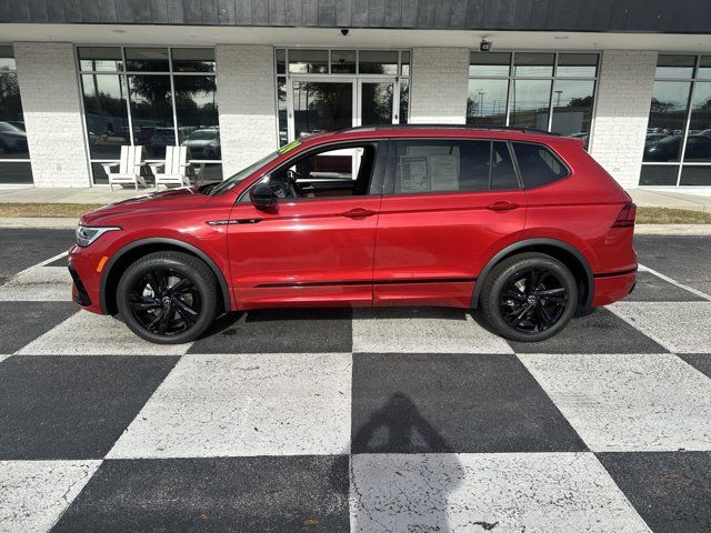 2024 Volkswagen Tiguan SE R-Line Black