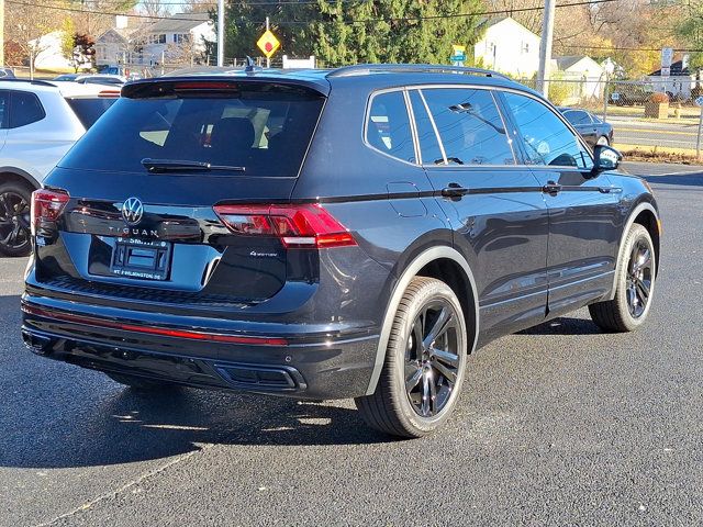 2024 Volkswagen Tiguan SE R-Line Black