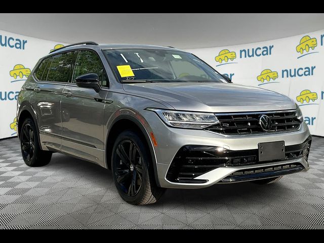 2024 Volkswagen Tiguan SE R-Line Black