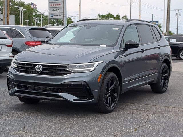 2024 Volkswagen Tiguan SE R-Line Black