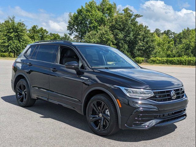 2024 Volkswagen Tiguan SE R-Line Black