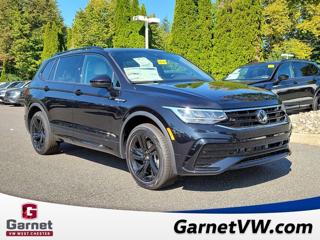 2024 Volkswagen Tiguan SE R-Line Black