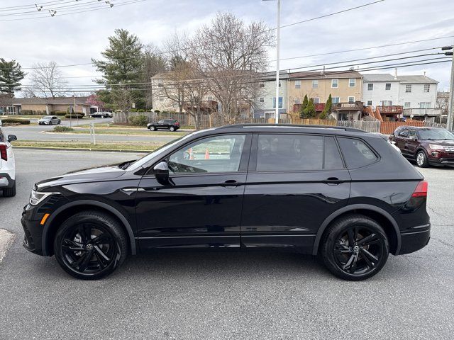 2024 Volkswagen Tiguan SE R-Line Black