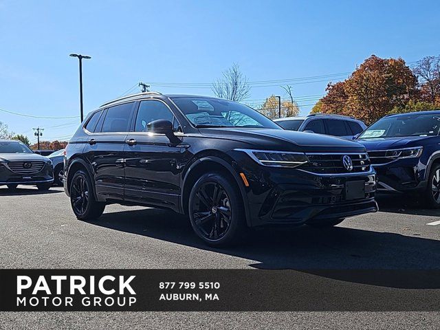 2024 Volkswagen Tiguan SE R-Line Black