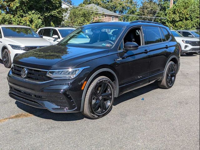 2024 Volkswagen Tiguan/Taos SE R-Line Black