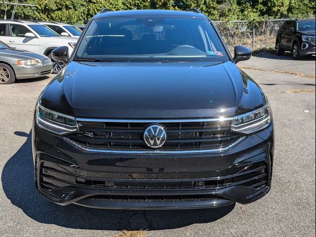 2024 Volkswagen Tiguan/Taos SE R-Line Black